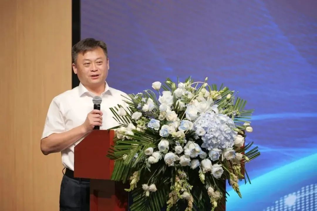 新能源 新动力 新未来|尊龙官网登录人生就是博登录股份“动力与能源工业集群”圆桌座谈会顺遂召开